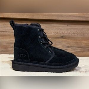 Ugg Black Suede kids Boots